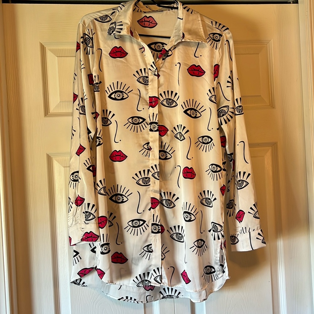 Lulumari Size Large Funky Silk Button Up